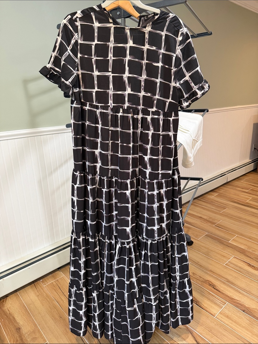 SHEIN Black & White Grid Tiered Maxi Dress